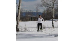 Airhead Yukon Charlies Run Ultra-Lite Snowshoe -Hagan Snow Shop opplanet airhead yukon charlies run ultra lite snowshoe 822 green black 80 1102 av 3