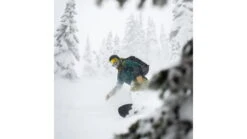 Weston Backwoods Snowboard -Hagan Snow Shop opplanet weston backwoods snowboard green 163 22 006 005 163v0 av 11